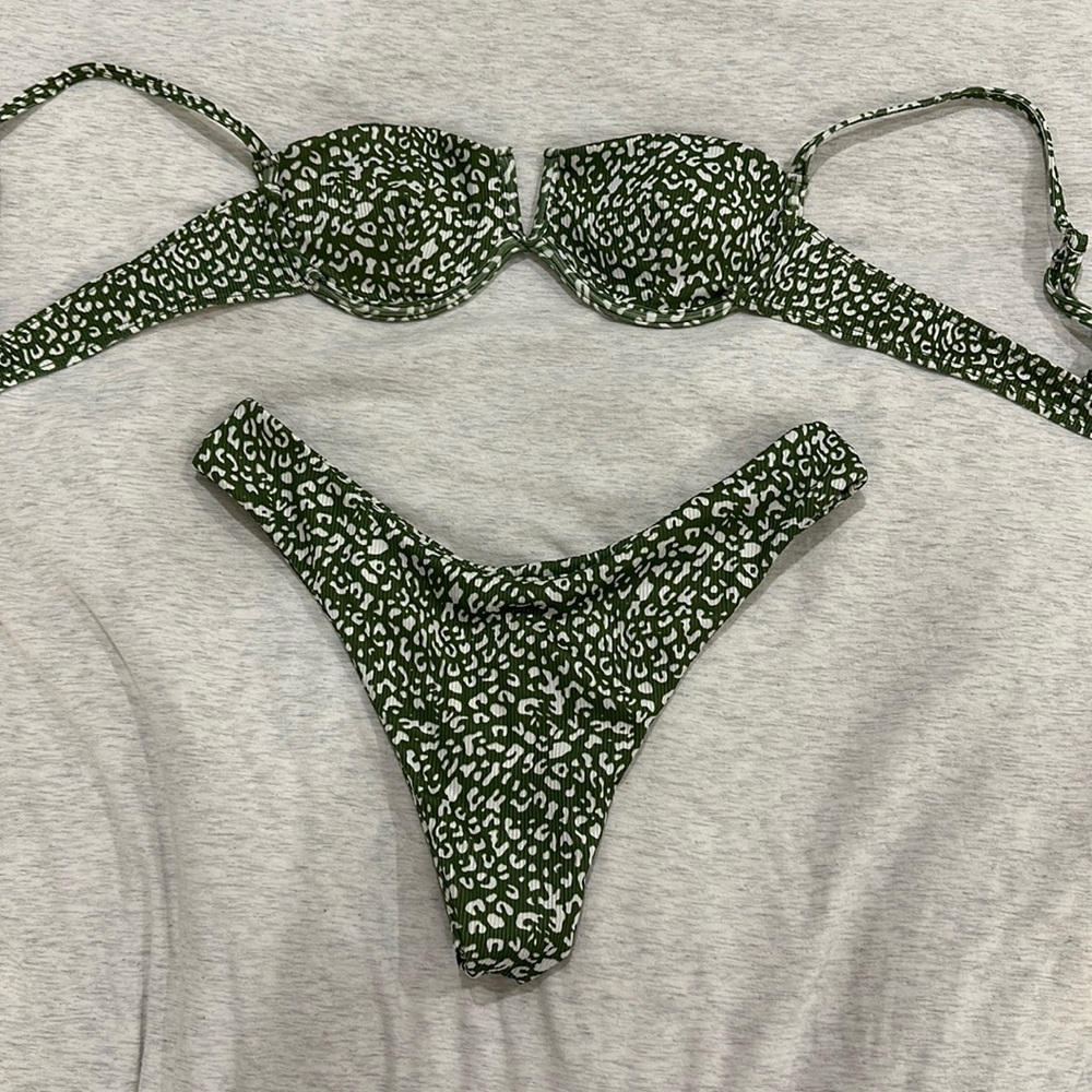 Green and white swimsuit from shein, worn once, super cute but too small for me.